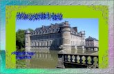 Proprietà del casato di Ligne dal sec. XIV, il castello è interamente ammobiliato e contiene una ricca collezione di oggetti d'arte dal sec. XV al sec.